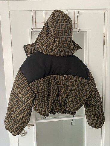 m Beden çeşitli Renk Fendi Mont