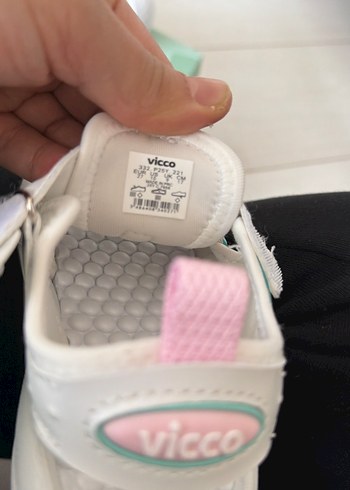 Kız Çocuk Beyaz Cırt Cırtlı Terlik - Görsel 3