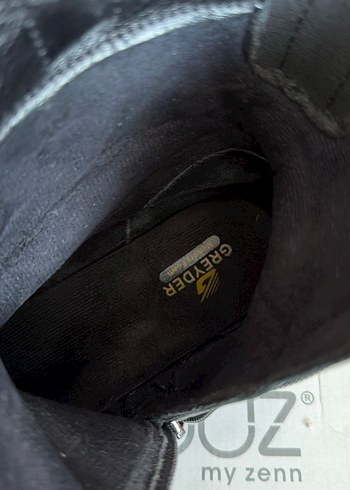 Kadın Siyah Deri Tokalı Bot - Görsel 3