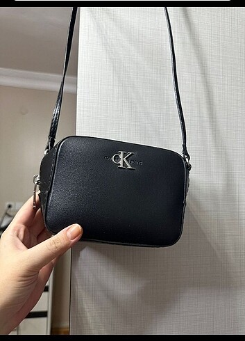 Calvin Klein çanta