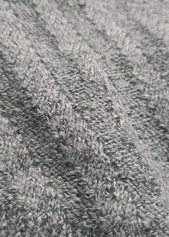 Gri V Yaka Triko Kadın Süveter - Görsel 4