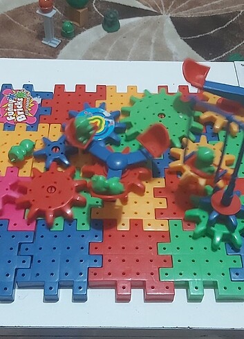 Beden Renk Lego çarklarla mini park