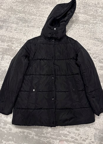 LC Waikiki Siyah Kapusonlu Sisme Mont
