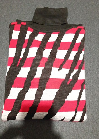 Kırmızı Zebra Desenli Balıkçı Yaka Kadın Kazak - Görsel 2