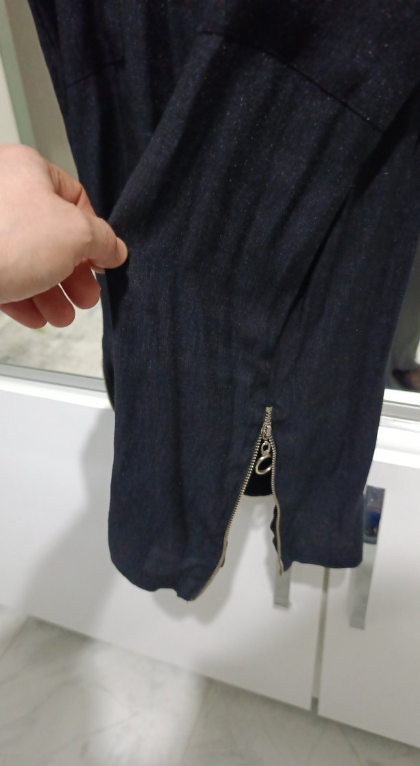 Siyah Fermuarlı Uzun Kollu Kadın Tunik - Görsel 3