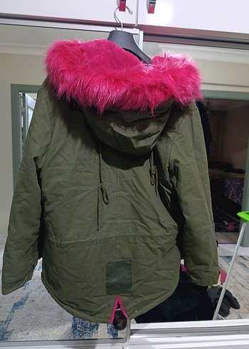 Pembe Kürklü Kamuflaj Kadın Ceket - Görsel 3