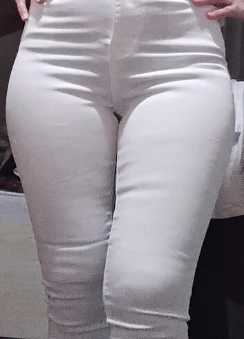 Beyaz Dar paça pantolon 