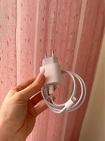 İPhone şarj aleti