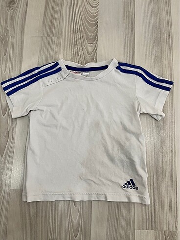 9-12 Ay Beden beyaz Renk Adidas Orijinal Çocuk Tişörtleri
