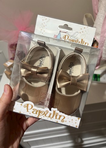 Kız Bebek Altın Rengi Fiyonk Detaylı İlk Adım Ayakkabısı - Görsel 5