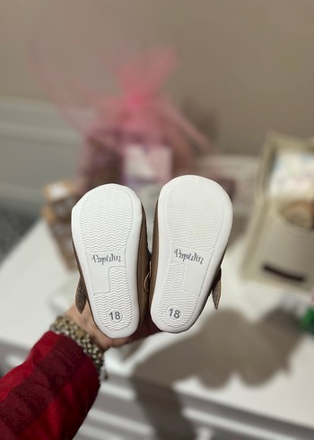 Kız Bebek Altın Rengi Fiyonk Detaylı İlk Adım Ayakkabısı - Görsel 3