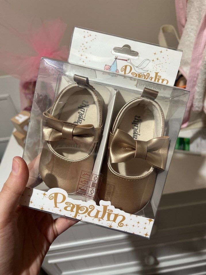 Kız Bebek Altın Rengi Fiyonk Detaylı İlk Adım Ayakkabısı - Görsel 5