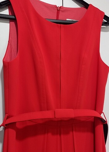 Kırmızı elbise - Görsel 2