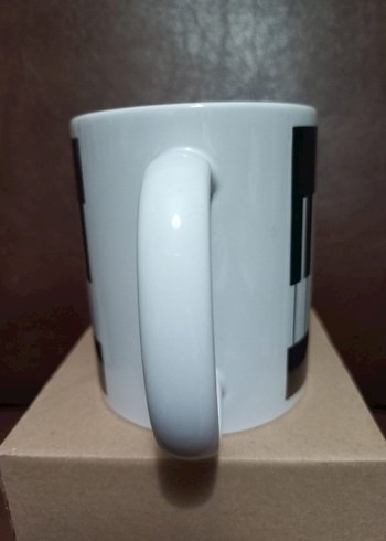 Piyano Tuşları baskılı Kupa - Görsel 2