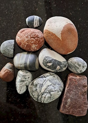 Farklı renk ve ebatlarda otantik taş - Görsel 12