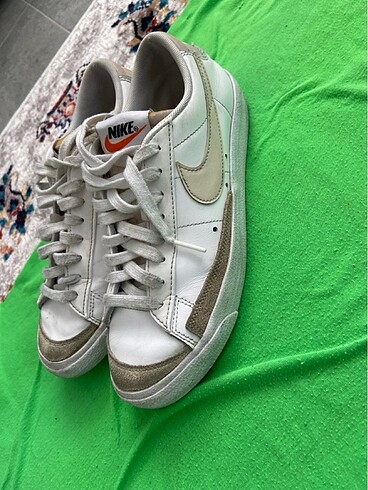 Nike Gayet temiz spor ayakkabı