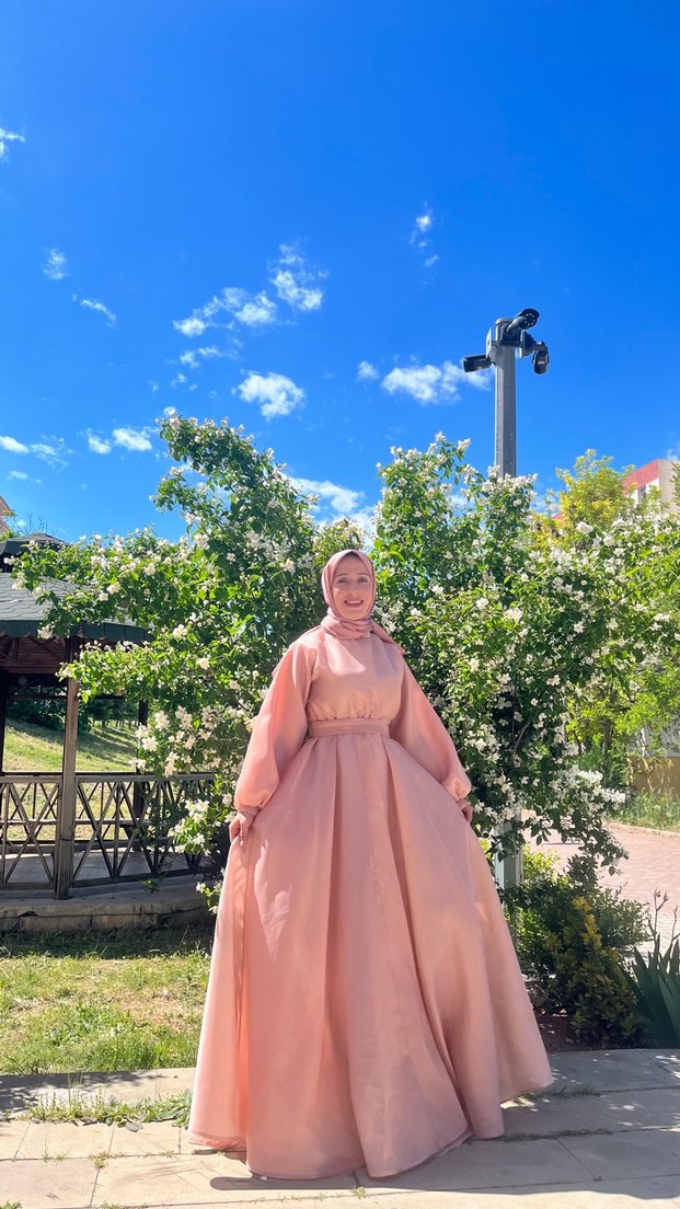 Pembe Uzun  Zarif Tesettür Abiye - Görsel 2