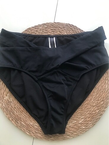 bikini altı
