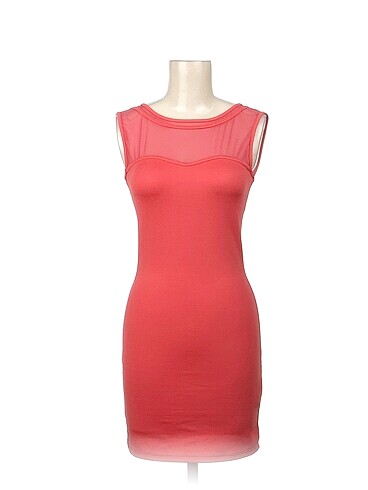 PreLoved Kısa Elbise %70 İndirimli.