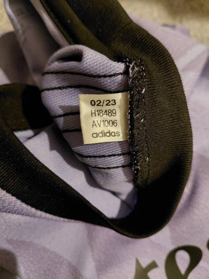 Real Madrid 2022-23 deplasman forması - Görsel 4