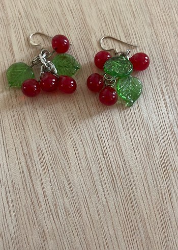 Kırmızı Boncuklu Mini Bohem Küpe - Görsel 3