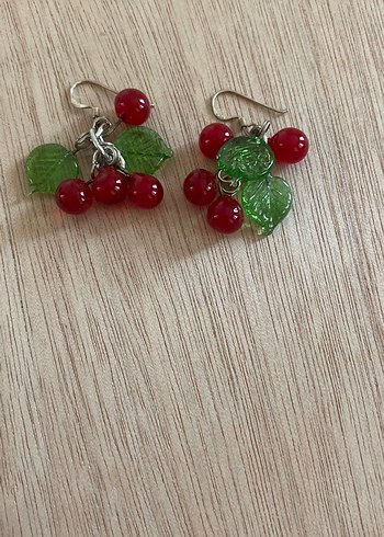 Kırmızı Boncuklu Mini Bohem Küpe - Görsel 2