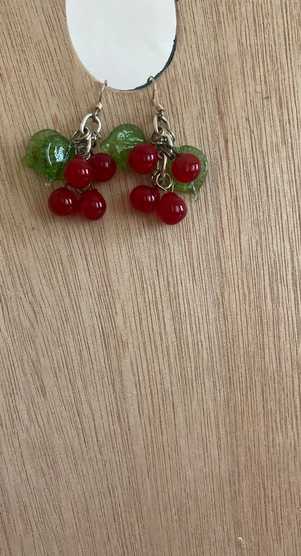 Kırmızı Boncuklu Mini Bohem Küpe - Görsel 4