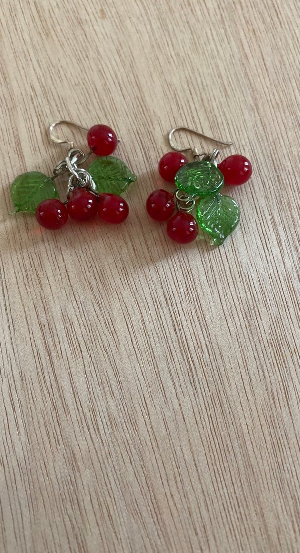 Kırmızı Boncuklu Mini Bohem Küpe - Görsel 3