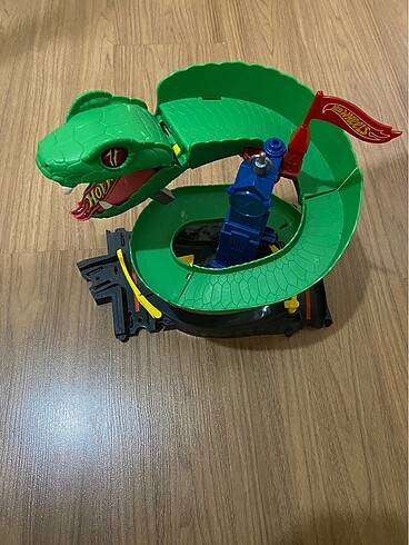 Hot wheels kobra seti