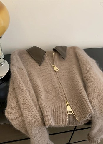 Yakası deri detaylı hırka - Görsel 3