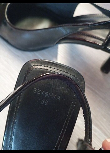 39 Beden Bershka ayakkabı
