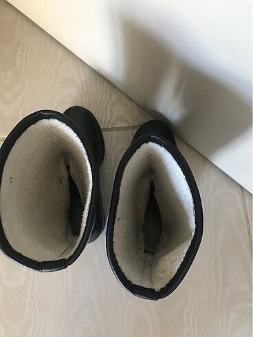 Yağmur çizmesi