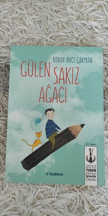 Gülen Sakız Ağacı
