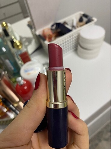 Beden estee lauder ruj