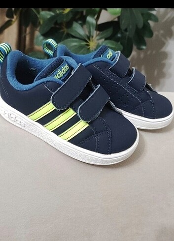 22 Beden lacivert Renk Orijinal Adidas Bebek Ayakkabı