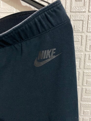 l Beden Nike tayt