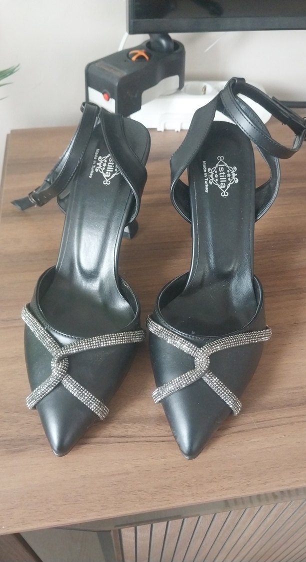 siyah taşli abiye topuklu ayakkabi - Görsel 4
