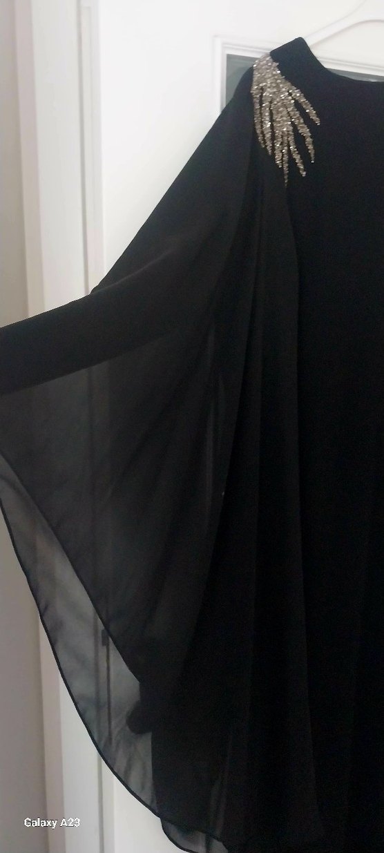 siyah kol detayı sifon abiye elbise - Görsel 3