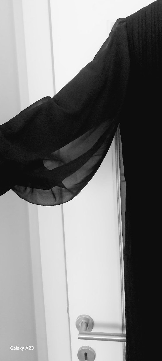 Siyah Uzun Pilili Kadın Elbise - Görsel 2