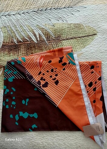 Renkli sal - Görsel 2