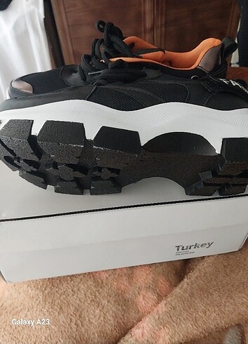 Spor ayakkabi - Görsel 2