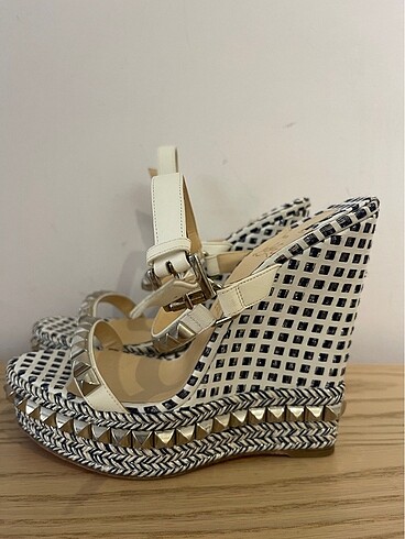 40 Beden Christian Louboutin