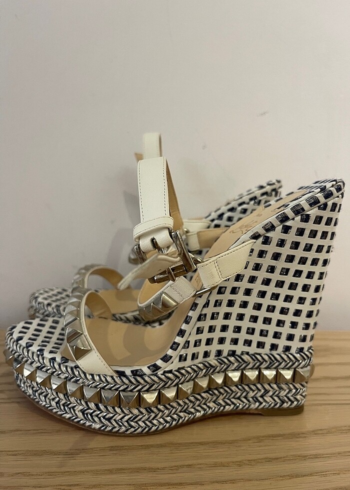 Christian Louboutin - Görsel 3