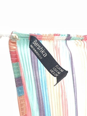 m Beden çeşitli Renk Bershka Uzun Tulum %70 İndirimli.