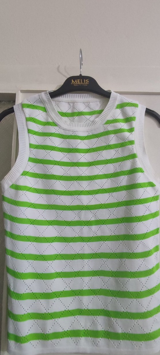 Yeşil Çizgili Triko Kadın Süveter - Görsel 3