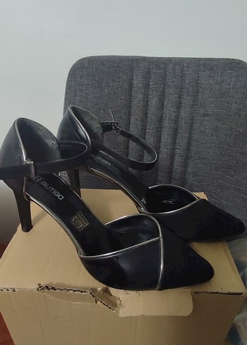 Zara Siyah Stiletto Topuklu Kadın Abiye Ayakkabı