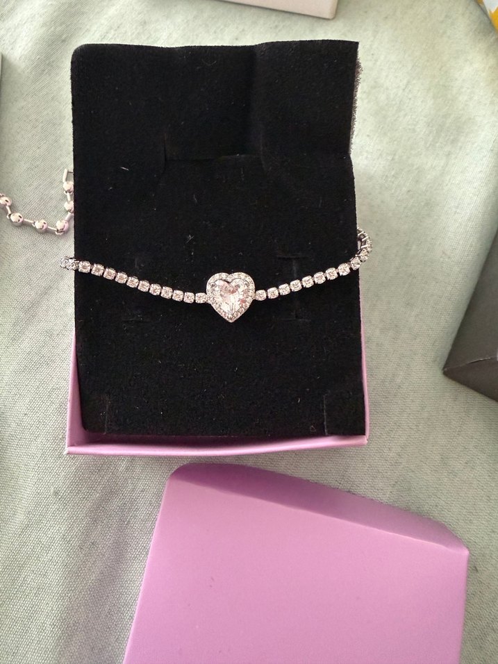 Pembe Kalp Detaylı Kadın Bileklik Seti - Görsel 3