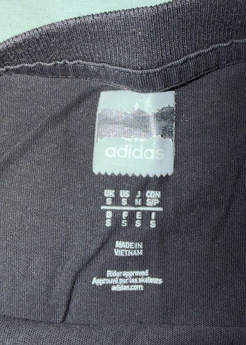 Adidas Siyah Baskılı Unisex Tişört - Görsel 2