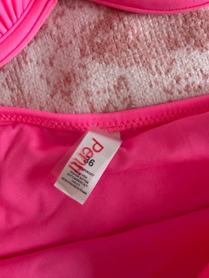 Pembe Bikini - Görsel 2