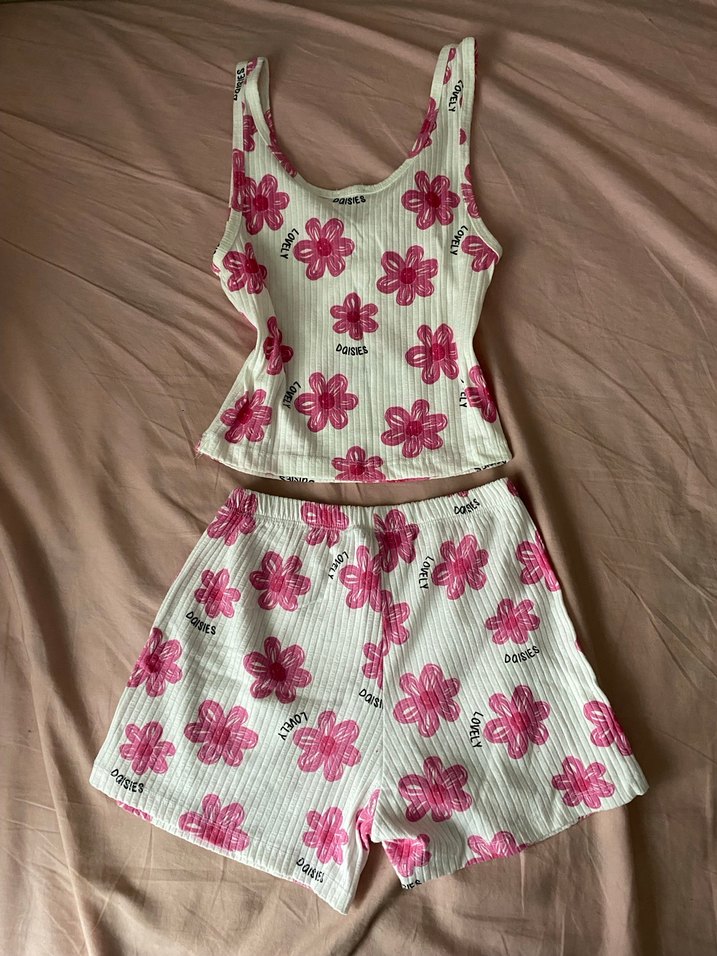 Pembe Çiçek Desenli Pijama Takımı - Görsel 2